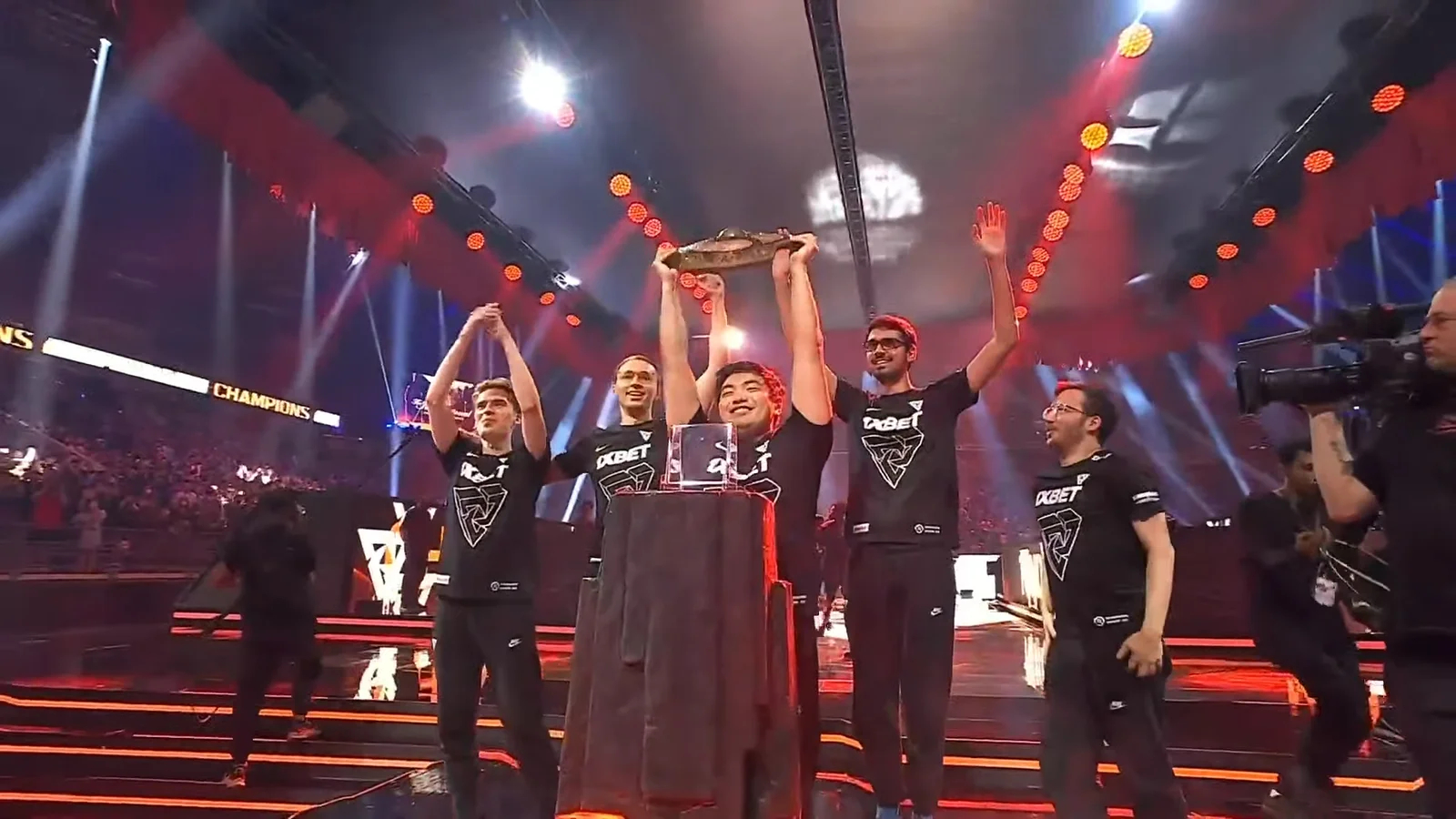 TI15中國區(qū)預(yù)選賽：AR戰(zhàn)隊敗者組逆襲一穿五，決勝團戰(zhàn)鎖定TI15門票
